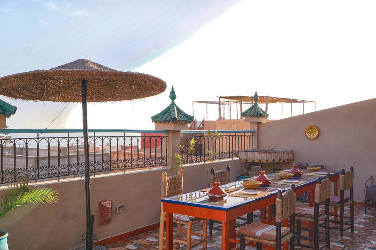 Dar Sultana Guesthouse Surf Morocco Tamraght ภายนอก รูปภาพ